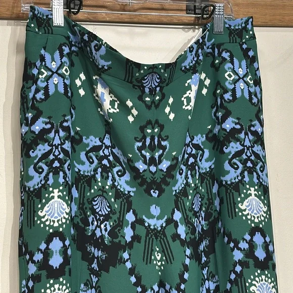 Chicos Ikat Wide Leg Soft Crops - Picture 8 of 13